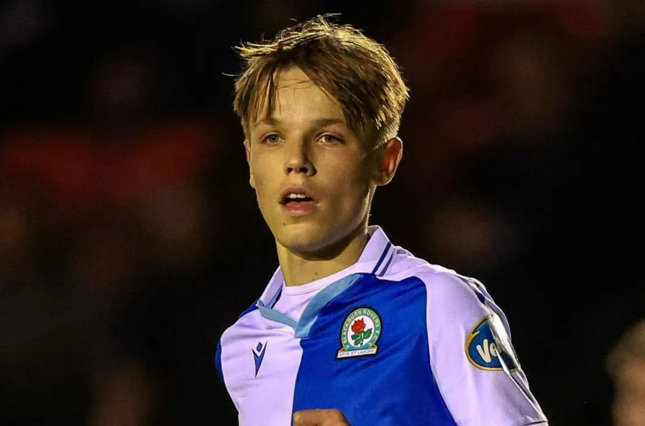 Ảnh bài viết Man United quan tâm măng non 16 tuổi